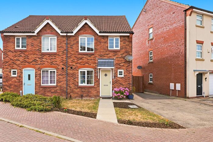 3 Bedroom Semi-detached House For Sale In Braunton Crescent, Mapperley, Nottingham, Nottinghamshire, NG3