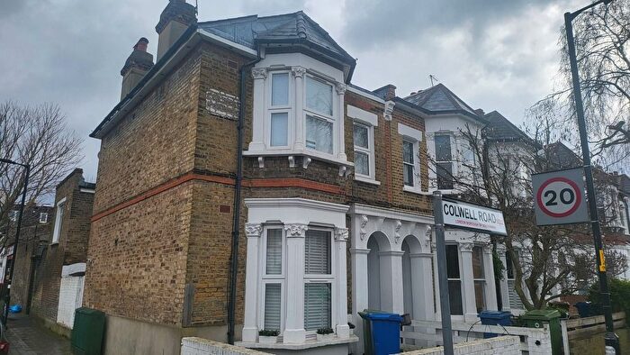 2 Bedroom Flat To Rent In Colwell Road, London, SE22