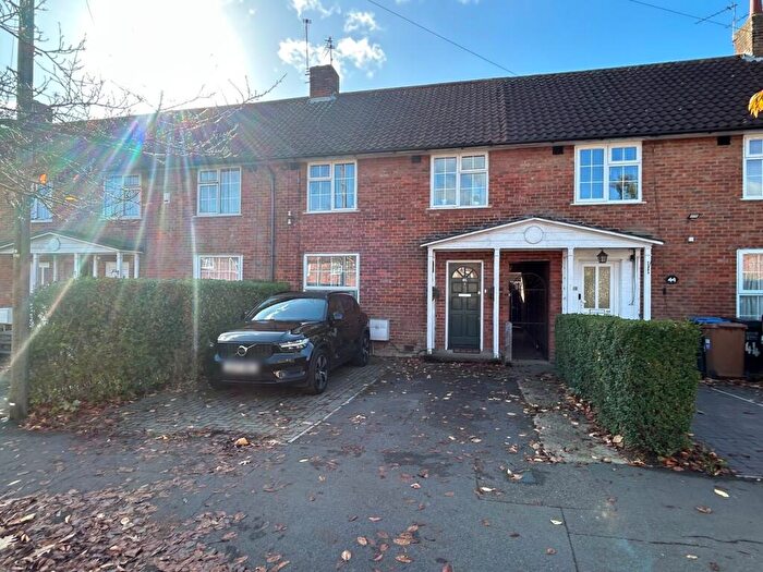 3 Bedroom Terraced House For Sale In Holwell Road, Welwyn Garden City, AL7