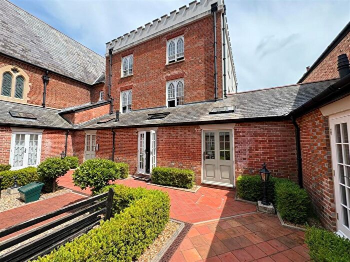 2 Bedroom Apartment For Sale In The Cloisters, Stapehill Abbey, Stapehill, BH21
