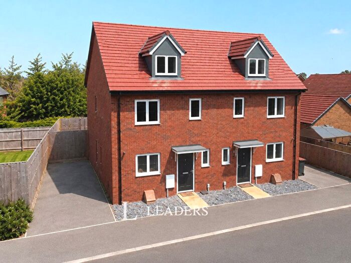4 Bedroom Semi-Detached House To Rent In Clavell Close, Tattenhoe Park, Milton Keynes, MK4