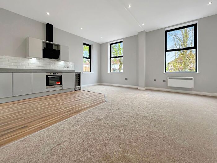 2 Bedroom Flat To Rent In Holmfield Court, Devonshire Avenue, Leeds, LS8