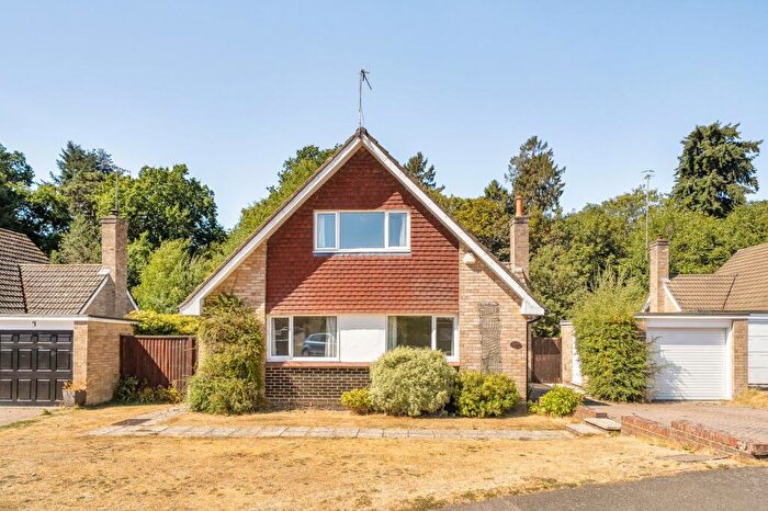 4 Bedroom Detached House For Sale In The Priory, Godstone, RH9