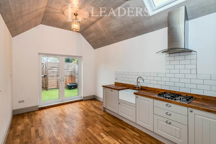 3 Bedroom Semi-Detached House To Rent In West Street, Havant, PO9