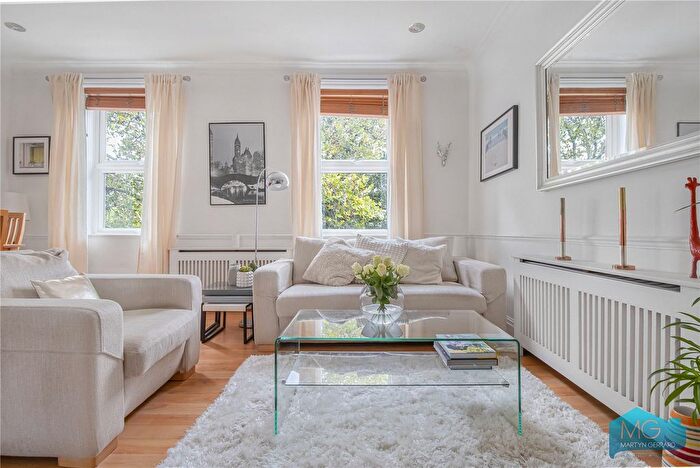 3 Bedroom Flat For Sale In Fortune Green Road, West Hampstead, Hampstead, London, NW6