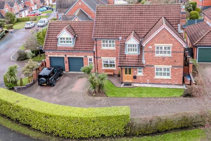 5 Bedroom Detached House For Sale In Hill Rise View, Aughton, L39