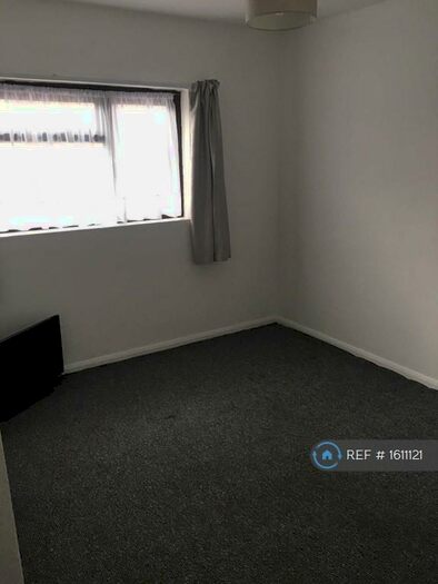 2 Bedroom Flat To Rent In Nolloth Crescent, Beverley, HU17