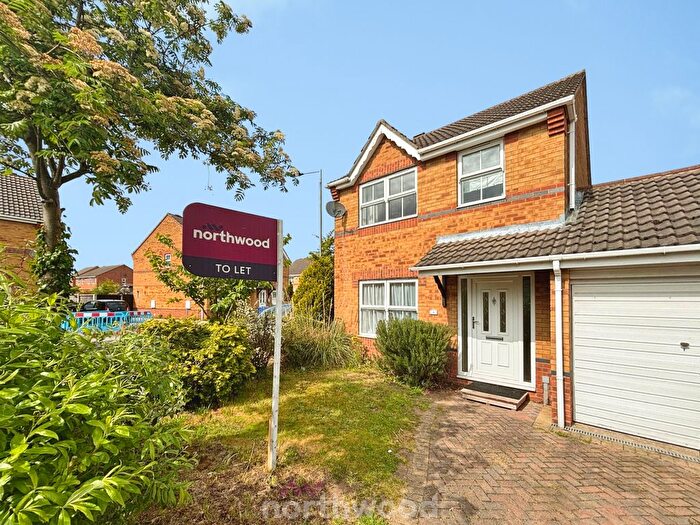 3 Bedroom Detached House To Rent In Monks Close, Dunscroft, Doncaster, DN7