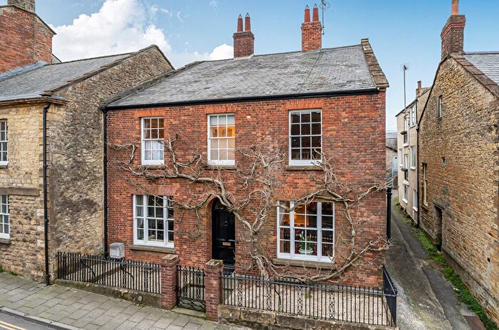 5 Bedroom End Terrace House For Sale In Church Street, Crewkerne, Somerset, TA18
