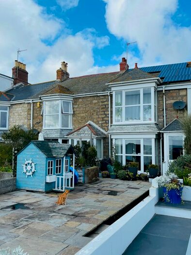 3 Bedroom Terraced House To Rent In Marine Terrace, Penzance, TR18