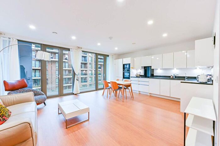 2 Bedroom Flat For Sale In Kilburn Park Road, Maida Vale, London, NW6