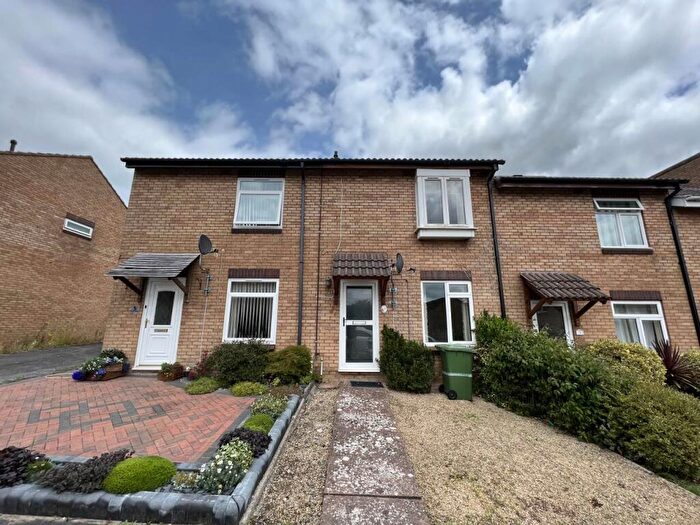 3 Bedroom House To Rent In Aspen Close, Frome, Somerset, BA11