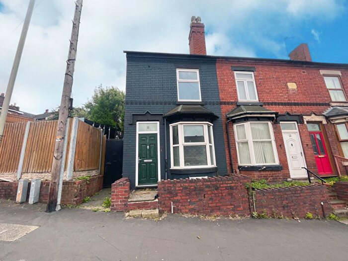 2 Bedroom End Of Terrace House To Rent In Buffery Road, Dudley, DY2