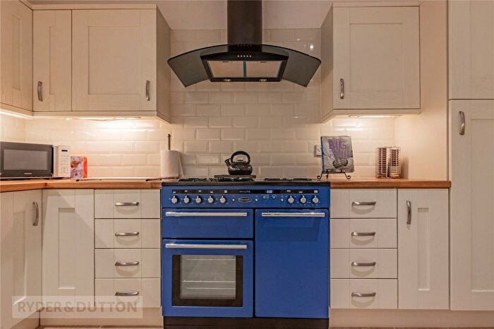 4 Bedroom Detached House For Sale In Oldham Road, Grasscroft, Saddleworth, OL4