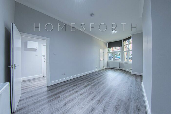 Studio To Rent In Mount View, Finsbury Park, N4