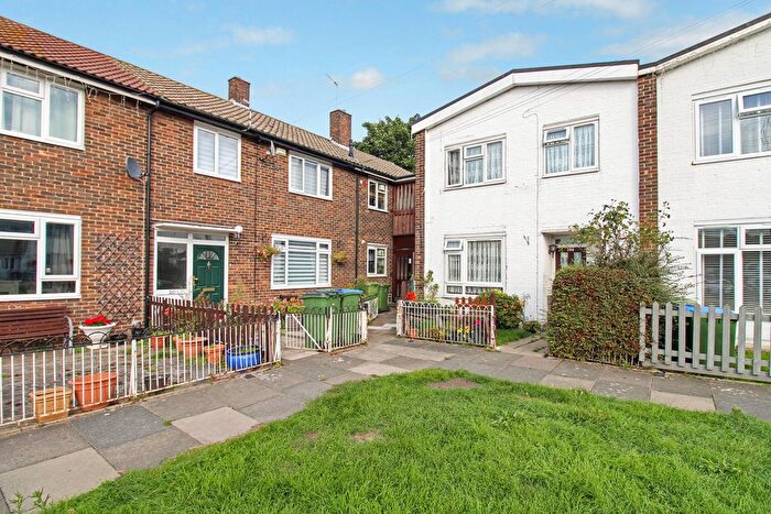 1 Bedroom Flat To Rent In Church Manorway, London, SE2