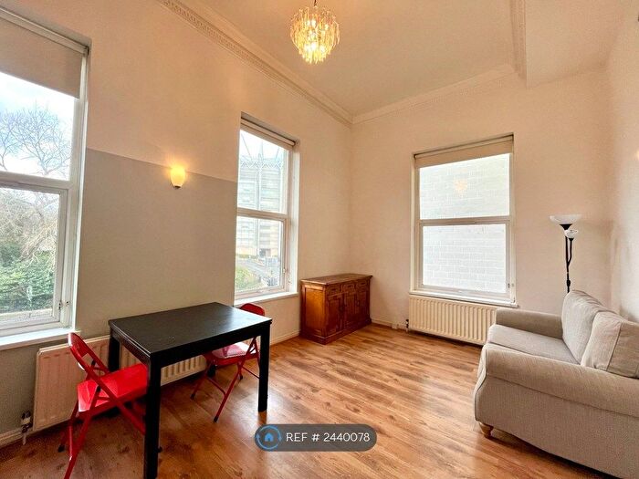 2 Bedroom Flat To Rent In Barrack Road, Newcastle Upon Tyne, NE4