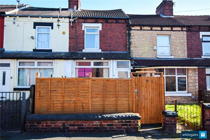 3 Bedroom Terraced House To Rent In Oakhurst Avenue, Leeds, West Yorkshire, LS11
