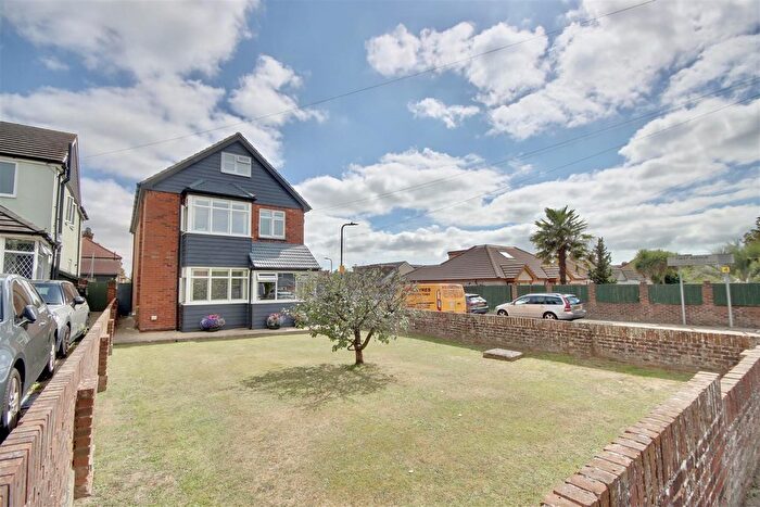 5 Bedroom Detached House For Sale In Waterworks Road, Portsmouth, PO6
