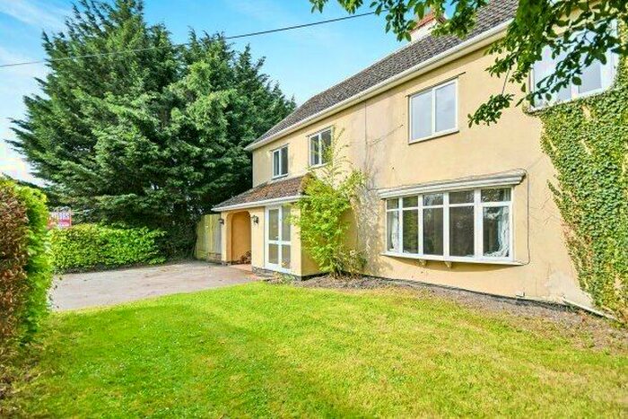 4 Bedroom Property To Rent In Hackpen Burderop, Swindon, SN4