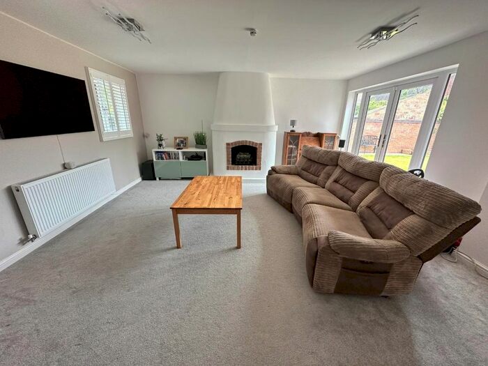 4 Bedroom Detached House For Sale In Pilgrims Gate, Burbage, Hinckley, LE10