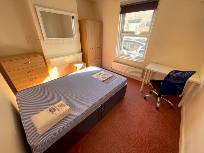 3 Bedroom Semi-Detached House To Rent In Seymour Place, Canterbury, CT1