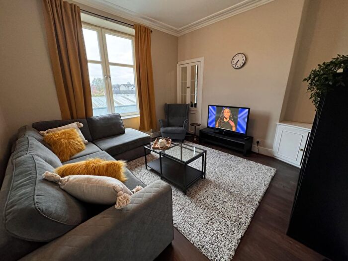 2 Bedroom Flat To Rent In Holland Street, Aberdeen, AB25