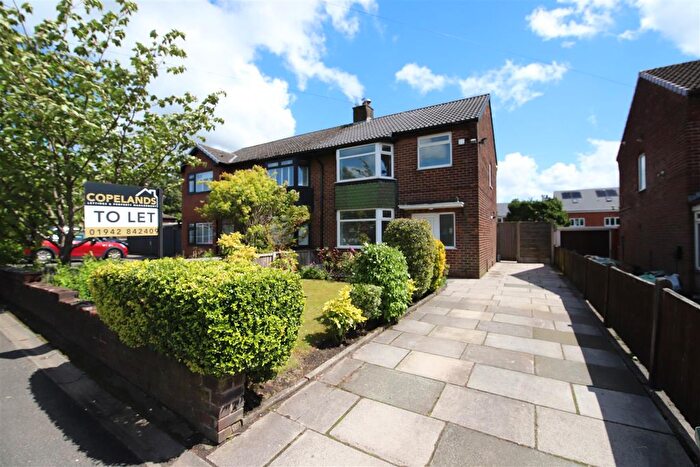 3 Bedroom Semi-Detached House To Rent In Park Road, Westhoughton, BL5