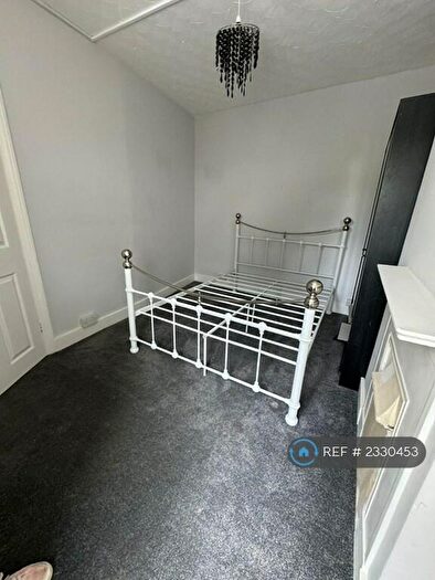 1 Bedroom Flat To Rent In Livingstone Circus, Gillingham, ME7