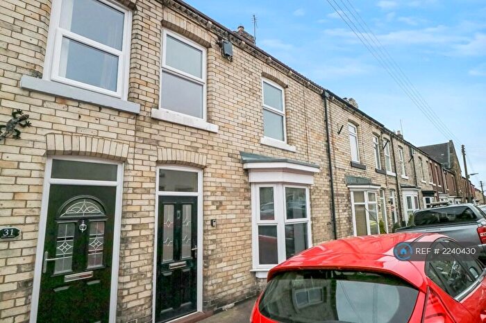 3 Bedroom Terraced House To Rent In Grey Street, Crook, DL15