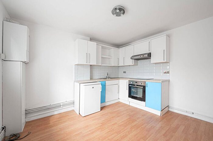 1 Bedroom Flat To Rent In Salisbury Road, High Barnet, Barnet, EN5