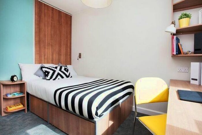 1 Bedroom Flat To Rent In Lebus Street, London, N17