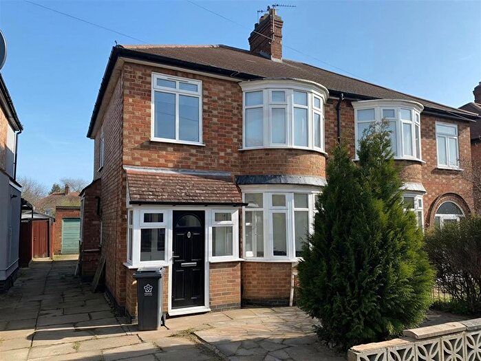 3 Bedroom Semi Detached House To Rent In St. Annes Drive, Aylestone, Leicester, LE2