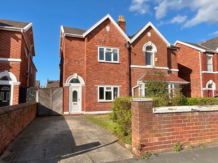 2 Bedroom Semi-Detached House For Sale In Poulton Road, Southport, PR9