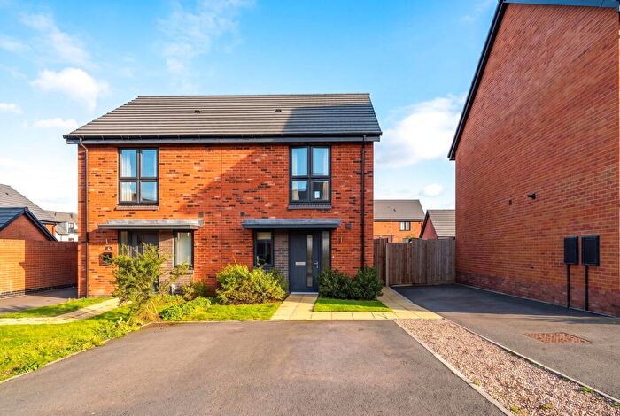 2 Bedroom Semi Detached House For Sale In Rosewood Drive, Blythe Valley, B90