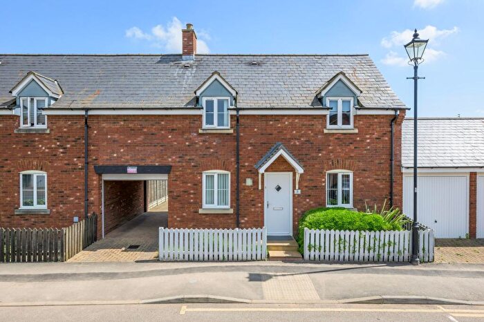 3 Bedroom Semi Detached House For Sale In Flitt Leys Close, Cranfield, MK43