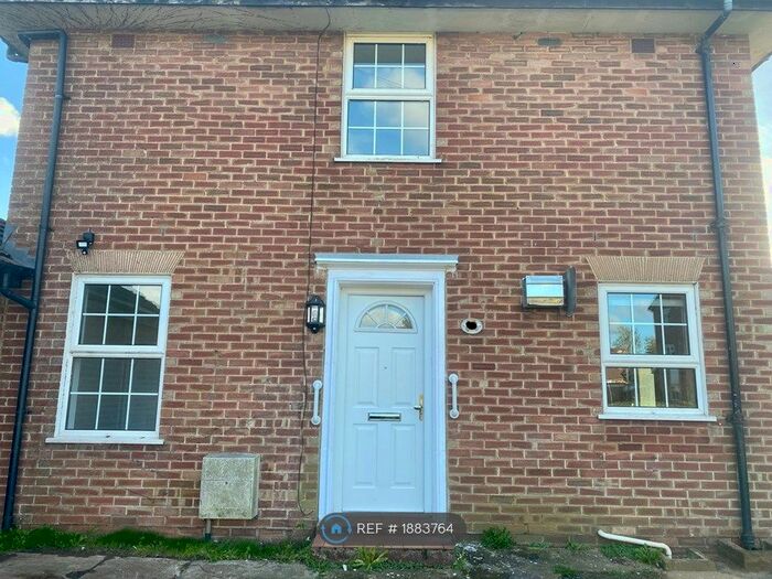 3 Bedroom Detached House To Rent In Hinksley Road, Flitwick, Bedford, MK45