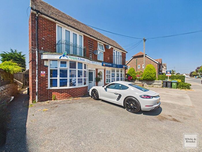 2 Bedroom Flat For Sale In Pagham Road, Pagham, PO21