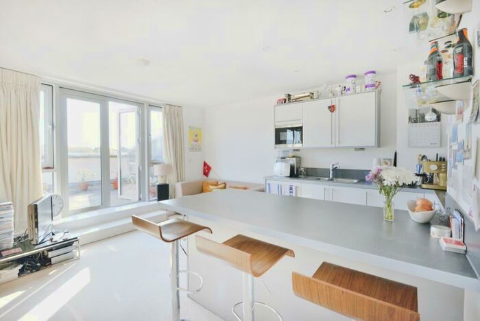 2 Bedroom Apartment To Rent In Eden Grove London, N7