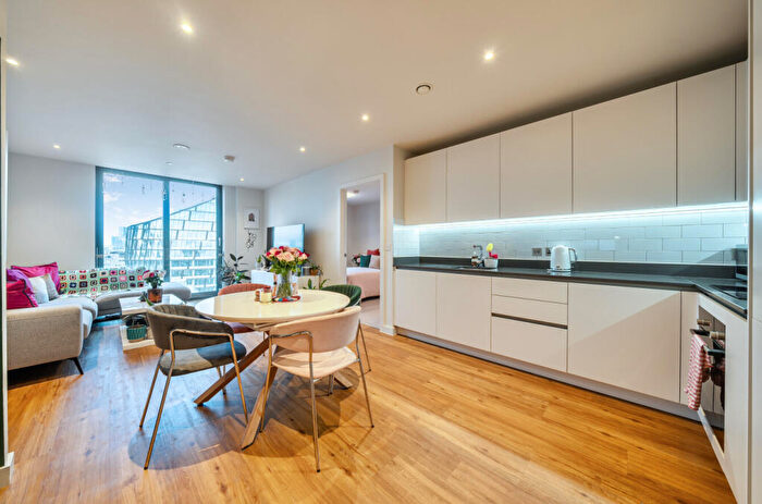 2 Bedroom Apartment For Sale In Old Mount Street, Manchester, Greater Manchester, M4