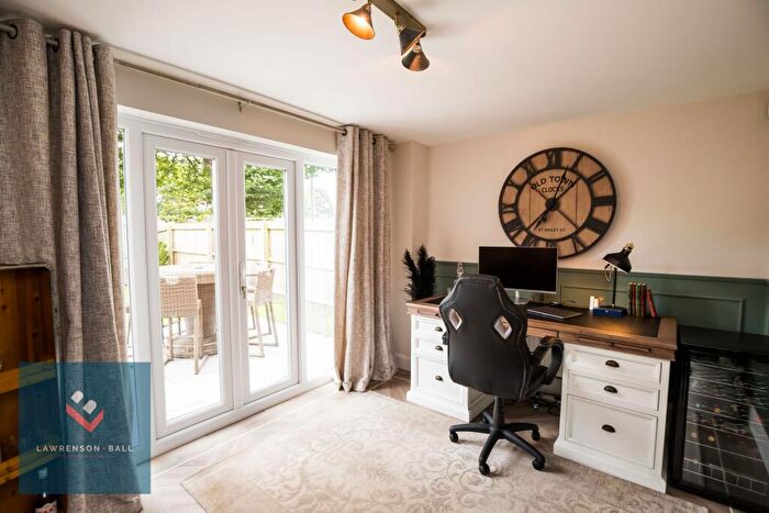 5 Bedroom Detached House For Sale In Balmoral Close, Cuddington, CW8