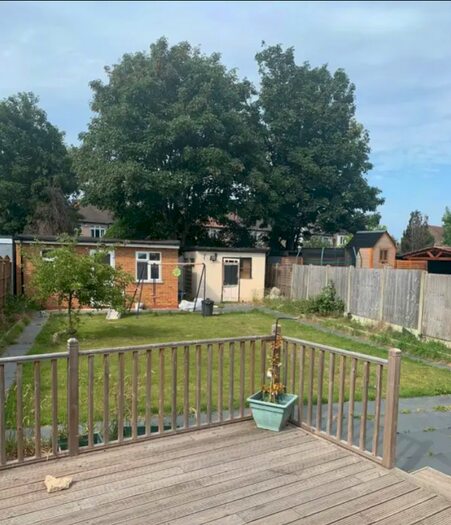 3 Bedroom Terraced House To Rent In Hayburn Way, Hornchurch, RM12