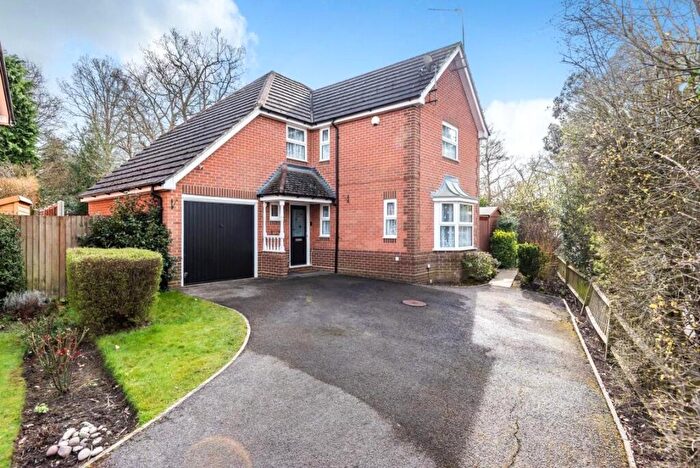 4 Bedroom Detached House For Sale In Dunford Place, Binfield, Bracknell, Berkshire, RG42