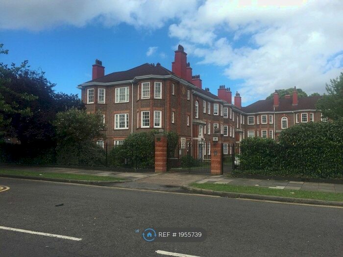 3 Bedroom Flat To Rent In Perryn House, London, W3