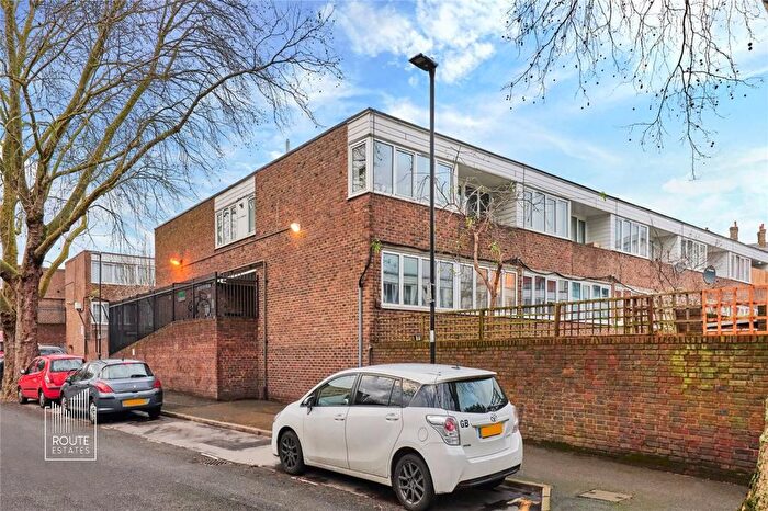 1 Bedroom Flat To Rent In Dunmow Walk, Popham Street, Islington, N1
