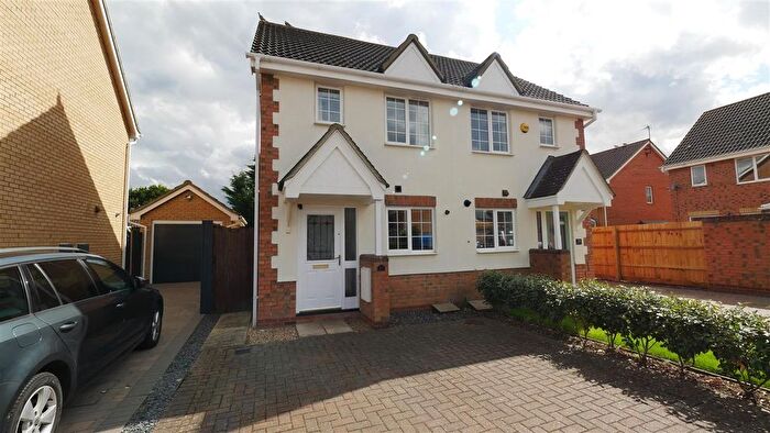 2 Bedroom Semi-Detached House To Rent In Chantry Close, Swavesey, CB24