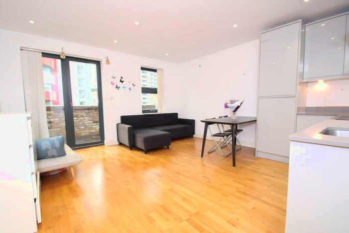 2 Bedroom Apartment To Rent In Oratory Apartments, Canning Town, E16
