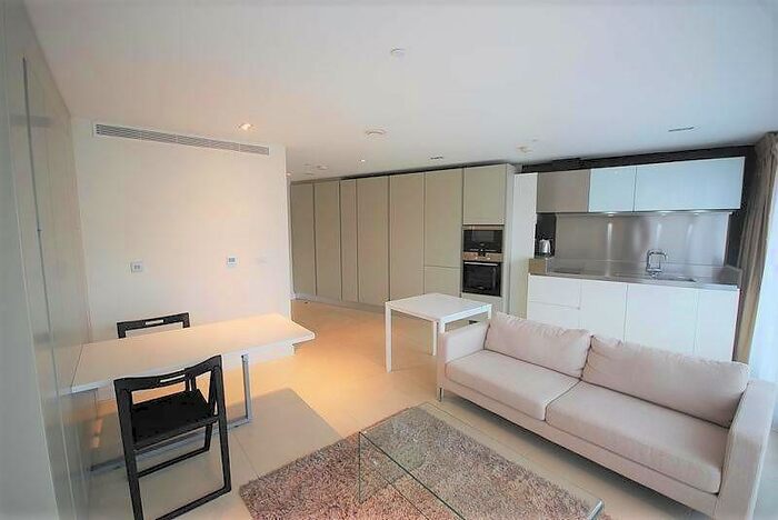 Apartment To Rent In Bezier Apartments, City Road, Old Street, Shoreditch, London, EC1Y
