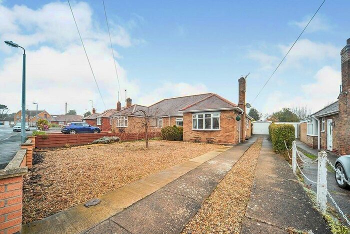 2 Bedroom Bungalow To Rent In Haydon Close, Willerby, Hull, East Riding Of Yorkshi, HU10