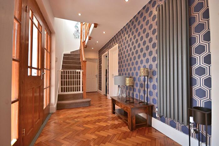 4 Bedroom Detached House For Sale In Station Road, Sutton-In-Ashfield, NG17
